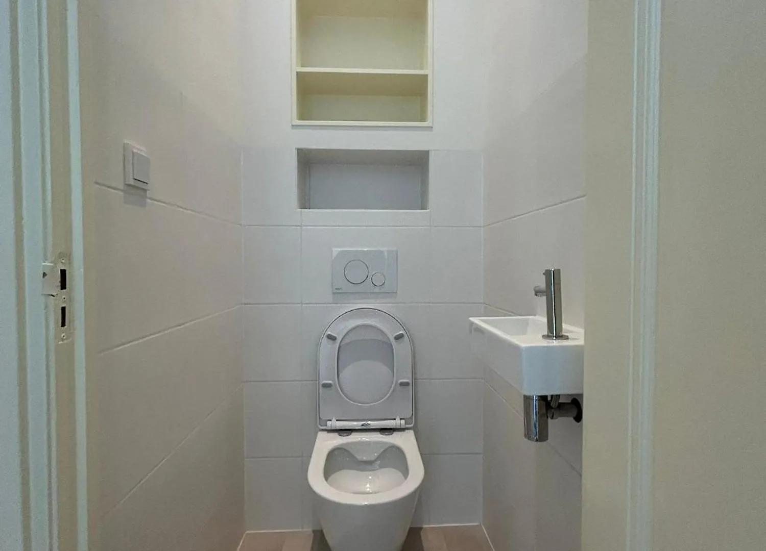 Beautiful House In Delft Appartement
